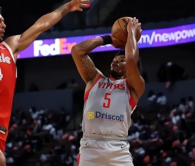 华体会入口-得分能力严重不足，但火箭二队竟然还敢让他长时间担任先发？